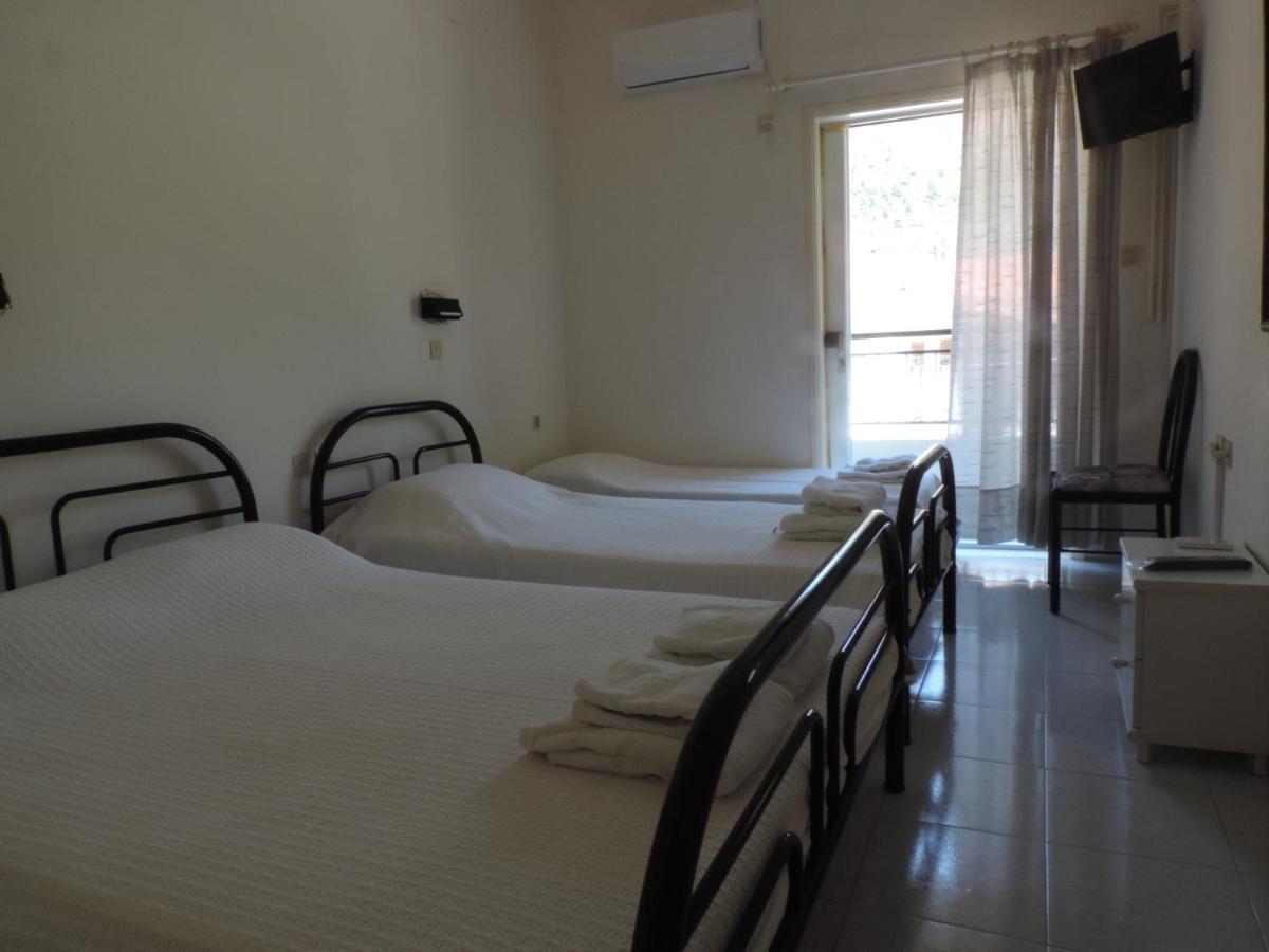 Bed and Breakfast Leonidio Rocks Esterno foto