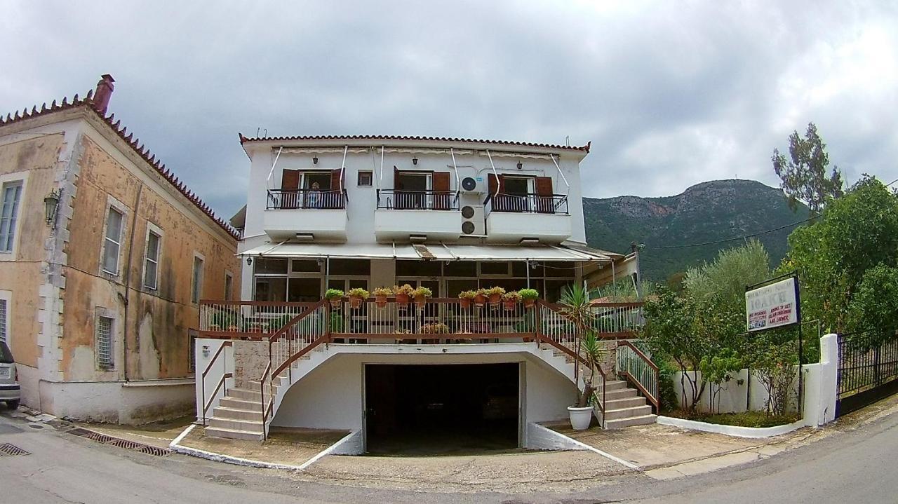 Bed and Breakfast Leonidio Rocks Esterno foto